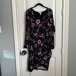 Jessica Simpson Maternity long sleeve knit dress